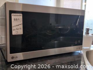 MaxSold Auction: LG Countertop Microwave Oven LMC1575ST / MS1595CSS B - Ajax (Ontario, Canada) Moving Online Auction - Angier Crescent