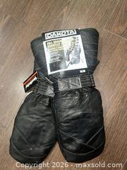 MaxSold Auction: Lot: Mittens, Portable Butane Stove, Suitcase, Backpack & Life Jackets and More B - Ajax (Ontario, Canada) Moving Online Auction - Angier Crescent