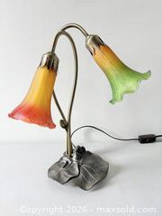MaxSold Auction: Vintage Atmospheric Twin Lily Art Glass Shade Table Lamp - Toronto (Ontario, Canada) PARTNER MANAGED Reseller Online Auction - Railside Road