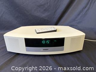 MaxSold Auction: Vintage Bose Soundwave Stereo AM-FM Alarm Clock System AWR1-W1 - Toronto (Ontario, Canada) PARTNER MANAGED Reseller Online Auction - Railside Road