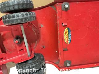 MaxSold Auction: Tonka fire truck - lot 952 - East Cocalico Township (Pennsylvania, USA) PARTNER MANAGED Estate Sale Online Auction - West Church Street