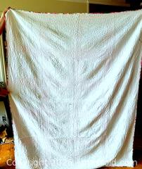 MaxSold Auction: Handmade Pink Bordered LeMoyne Star Quilt - Perth (Ontario, Canada) SELLER MANAGED Downsizing Online Auction - Orchard Crescent