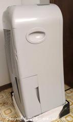 MaxSold Auction: Simplicity SDR506RH 50-Pint Dehumidifier (115V) - Brantford (Ontario, Canada) SELLER MANAGED Moving Online Auction - Baldwin Avenue