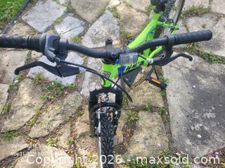 MaxSold Auction: Young Person's Bicycle - Kingston (Ontario, Canada) SELLER MANAGED Downsizing Online Auction - Hyde Street (STORAGE)