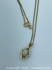 MaxSold Auction: 14 Kt Yellow Opal Pendant Necklace - Ottawa (Ontario, Canada) PARTNER MANAGED Downsizing Online Auction - Fallowfield Road