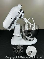 MaxSold Auction: KitchenAid Classic (4K45SS7WH) Stand Mixer, 4.5 qt, White - Ottawa (Ontario, Canada) PARTNER MANAGED Downsizing Online Auction - Fallowfield Road