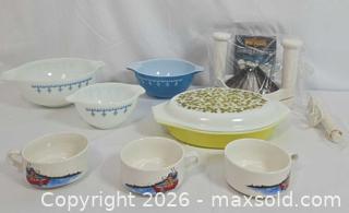 MaxSold Auction: Vintage Mixing Bowls, Covered Casserole, Mugs & Onion Machine - Ottawa (Ontario, Canada) PARTNER MANAGED Downsizing Online Auction - Fallowfield Road