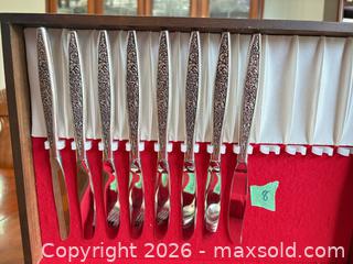 MaxSold Auction: Community Silverplate Flatware Set - Kingston (Ontario, Canada) SELLER MANAGED Downsizing Online Auction -  Roosevelt Drive
