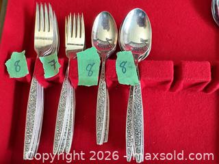 MaxSold Auction: Community Silverplate Flatware Set - Kingston (Ontario, Canada) SELLER MANAGED Downsizing Online Auction -  Roosevelt Drive