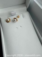 MaxSold Auction: 18k Gold pearl earrings  - Russell (Ontario, Canada) SELLER MANAGED Downsizing Online Auction -  Moonlight Drive