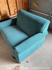 MaxSold Auction: Teal Green Fabric Loveseat Sofa - Rolled Arms - Essa (Ontario, Canada) SELLER MANAGED Reseller Online Auction - Stonemount Crescent
