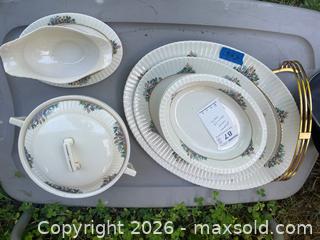 MaxSold Auction: Lenox Floral Porcelain Serving Set with Gold Trim - Pennington (New Jersey, USA) PARTNER MANAGED Downsizing Online Auction - Washington Crossing Pennington Road