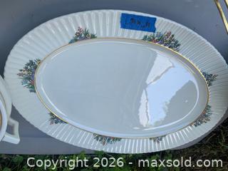 MaxSold Auction: Lenox Floral Porcelain Serving Set with Gold Trim - Pennington (New Jersey, USA) PARTNER MANAGED Downsizing Online Auction - Washington Crossing Pennington Road