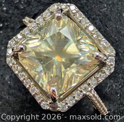 MaxSold Auction: 10k(4g), natural diamond (4.5ct), diamond (0.3ct)ring, size 7.25 - Toronto (Ontario, Canada) PARTNER MANAGED Downsizing Online Auction - Yonge Street