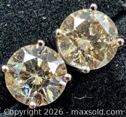 MaxSold Auction: 14k(1.59g), natural champagne diamond (2.7ct) earring - Toronto (Ontario, Canada) PARTNER MANAGED Downsizing Online Auction - Yonge Street