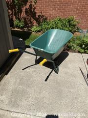 MaxSold Auction: Like New Wheelbarrow A - Kingston (Ontario, Canada) SELLER MANAGED Downsizing Online Auction - Rankin Crescent