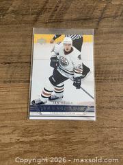 MaxSold Auction: 4 OppeeChee 1991 Rookie and 1 Ian Hejda Young Guns card - Ottawa (Ontario, Canada) SELLER MANAGED Reseller Online Auction - Canadian Shield Avenue (CONDO)