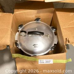 MaxSold Auction: Pressure Canner - Langley (British Columbia, Canada) PARTNER MANAGED Downsizing Online Auction - 24th Avenue