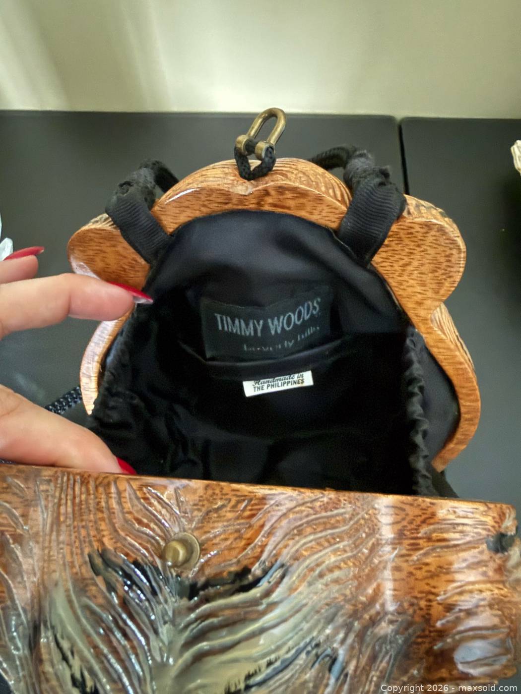 Timmy Woods Beverly Hills Lion Head Wood Purse | Maxsold