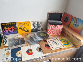 MaxSold Auction: 45's Record Lot - Toronto (Ontario, Canada) SELLER MANAGED Downsizing Online Auction - Nassau Street