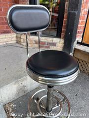 MaxSold Auction: Tall Swivel Stool - Toronto (Ontario, Canada) SELLER MANAGED Downsizing Online Auction - Nassau Street