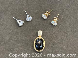 MaxSold Auction: Gold Jewelry - North Vancouver (British Columbia, Canada) PARTNER MANAGED Downsizing Online Auction - 14th Street West