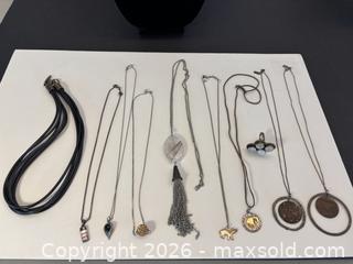 MaxSold Auction: Mixed Jewelry Collection #2 - North Vancouver (British Columbia, Canada) PARTNER MANAGED Downsizing Online Auction - 14th Street West