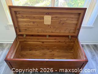 MaxSold Auction: Cedar chest  - Toronto (Ontario, Canada) SELLER MANAGED Estate Sale Online Auction - Millwood Road (CONDO)