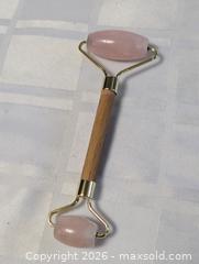MaxSold Auction: Rose Quartz Face Roller Healing Shockra Stone  - Kingston (Ontario, Canada) SELLER MANAGED Reseller Online Auction - Railway Street