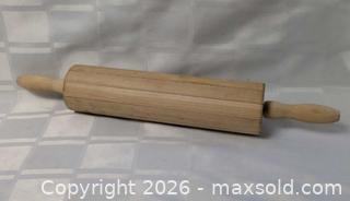 MaxSold Auction: Solid maple Rolling pin  - Kingston (Ontario, Canada) SELLER MANAGED Reseller Online Auction - Railway Street