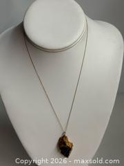 MaxSold Auction: 14K GOLD Chain with LABRADORITE Stone Gold-Tone Pendant - Marked  - Toronto (Ontario, Canada) SELLER MANAGED Reseller Online Auction - Chesswood Drive