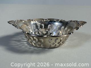 MaxSold Auction: Pair of BIRKS STERLING SILVER Pierced Nut Dishes - Marked  - Toronto (Ontario, Canada) SELLER MANAGED Reseller Online Auction - Chesswood Drive
