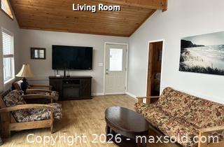 MaxSold Auction: One Week Cottage Rental in Bay of Quinte (Includes Pontoon Boat Rental with Gas) - Keswick (Ontario, Canada) PARTNER MANAGED The New- K Country 93.7 and 105.5 Hits FM Summer Online Auction
