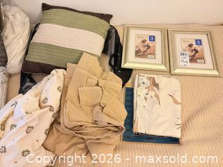 MaxSold Auction: Bedding, Linens, Home Decor & Plush Toys C - Toronto (Ontario, Canada) Estate Sale Online Auction - Sparkhall Avenue