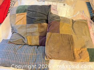 MaxSold Auction: Bedding, Linens, Home Decor & Plush Toys C - Toronto (Ontario, Canada) Estate Sale Online Auction - Sparkhall Avenue