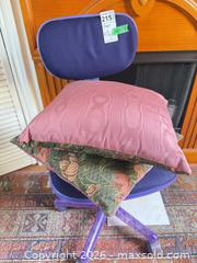 MaxSold Auction: Office Chair with Throw Pillows C - Toronto (Ontario, Canada) Estate Sale Online Auction - Sparkhall Avenue