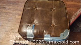 MaxSold Auction: Ottoman with Removable Fabric Cover B - Toronto (Ontario, Canada) Estate Sale Online Auction - Sparkhall Avenue