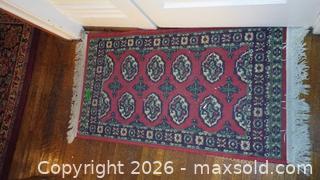 MaxSold Auction: Persian/Oriental Medallion Runner Accent Rug A - Toronto (Ontario, Canada) Estate Sale Online Auction - Sparkhall Avenue
