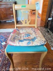 MaxSold Auction: Wooden Lyre Back Hepplewhite Style Chair with Padded Seat C - Toronto (Ontario, Canada) Estate Sale Online Auction - Sparkhall Avenue