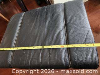 MaxSold Auction: Foot rest with swivel base - Vancouver (British Columbia, Canada) SELLER MANAGED Downsizing Online Auction - West 6th Avenue (CONDO)