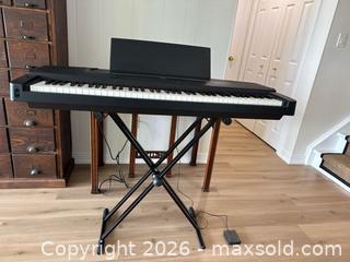 MaxSold Auction: Yamaha Electric Keyboard Piano  - Gananoque (Ontario, Canada) SELLER MANAGED Downsizing Online Auction -  Windsor Drive