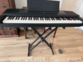 MaxSold Auction: Yamaha Electric Keyboard Piano  - Gananoque (Ontario, Canada) SELLER MANAGED Downsizing Online Auction -  Windsor Drive