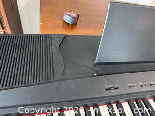 MaxSold Auction: Yamaha Electric Keyboard Piano  - Gananoque (Ontario, Canada) SELLER MANAGED Downsizing Online Auction -  Windsor Drive