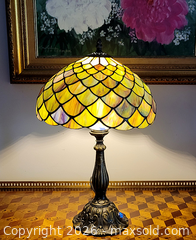 MaxSold Auction: Tiffany Style Table Lamp - Newmarket (Ontario, Canada) SELLER MANAGED Downsizing Online Auction - Amberlee Court