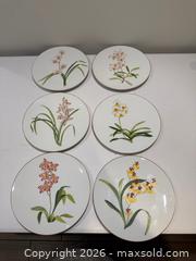 MaxSold Auction: 6 Hermès 'Jardin des Orchidees' Dinner Plates (10.25") - Toronto (Ontario, Canada) SELLER MANAGED Downsizing Online Auction - Heathdale Road