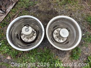 MaxSold Auction: 8 Bolt Stainless Steel Dually Rings lot 517 - Ottawa (Ontario, Canada) SELLER MANAGED Downsizing Online Auction -  Mackey