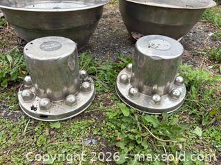 MaxSold Auction: 8 Bolt Stainless Steel Dually Rings lot 517 - Ottawa (Ontario, Canada) SELLER MANAGED Downsizing Online Auction -  Mackey