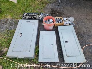 MaxSold Auction: Electrical panels, fuzes, switches and more lot 261 - Ottawa (Ontario, Canada) SELLER MANAGED Downsizing Online Auction -  Mackey