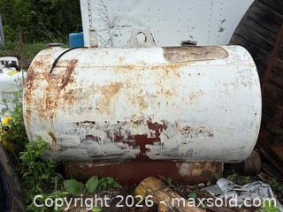 MaxSold Auction: Holding Tank - Ottawa (Ontario, Canada) SELLER MANAGED Downsizing Online Auction -  Mackey