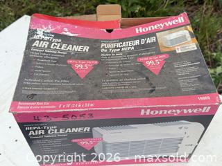 MaxSold Auction: Honeywell Air Cleaner - Ottawa (Ontario, Canada) SELLER MANAGED Downsizing Online Auction -  Mackey
